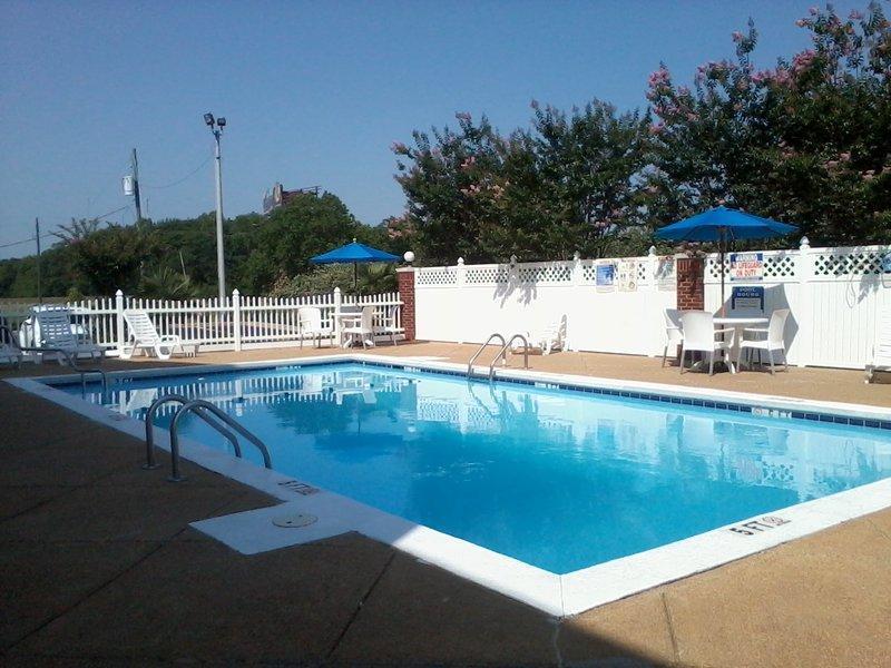 Holiday Inn Express And Suites Montgomery By Ihg מראה חיצוני תמונה