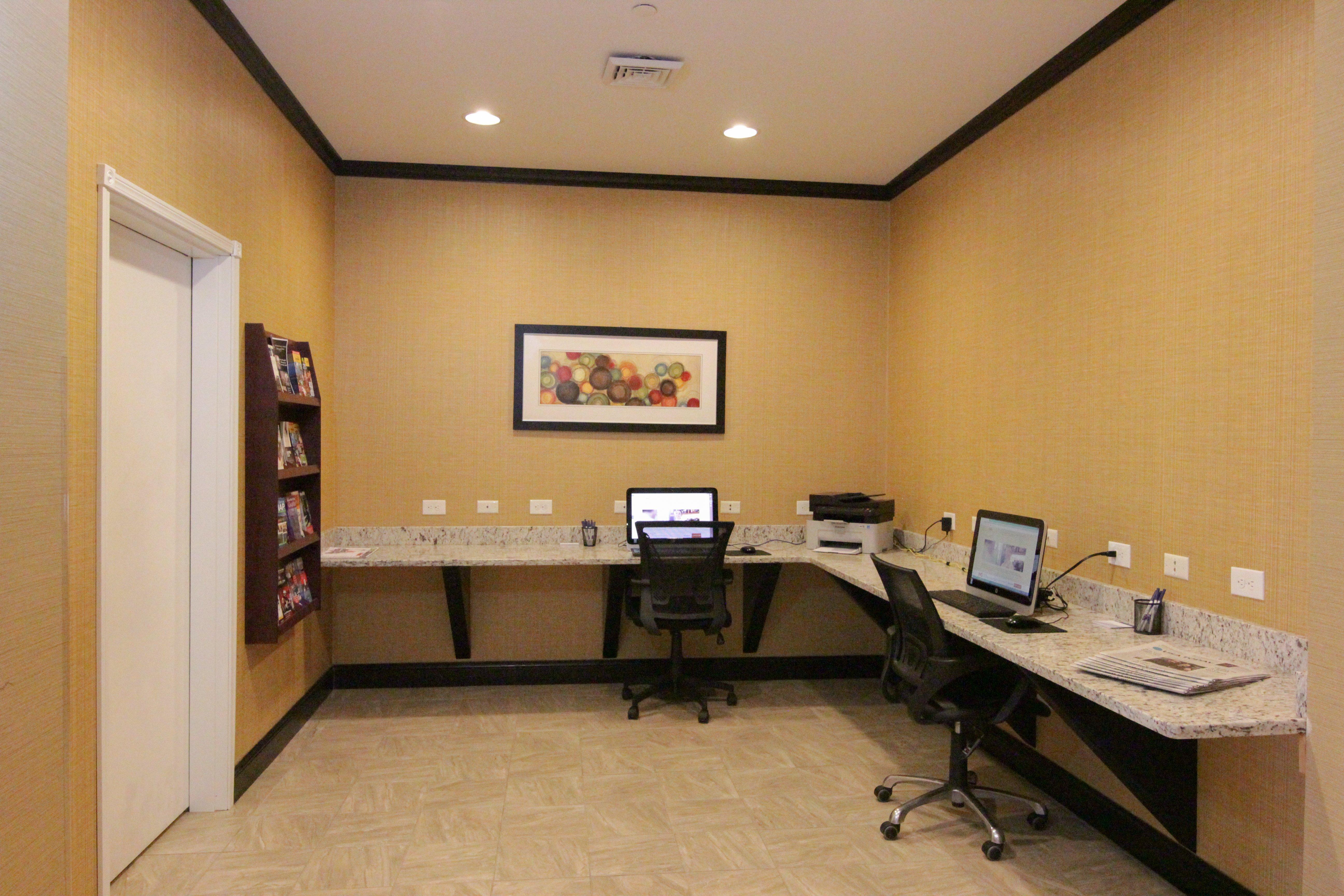 Holiday Inn Express And Suites Montgomery By Ihg מראה חיצוני תמונה