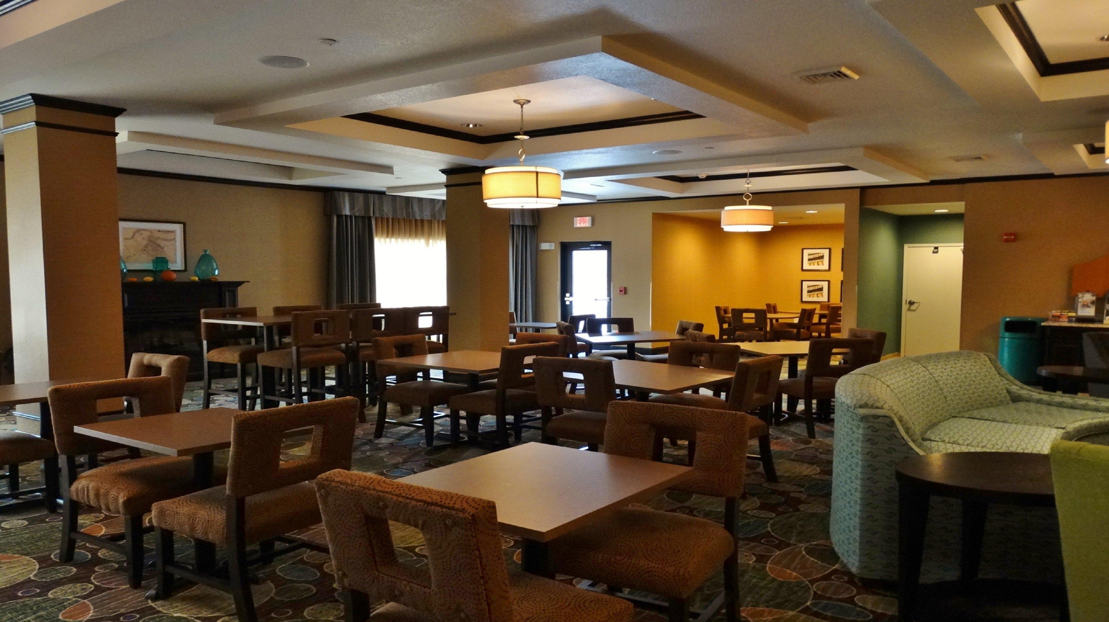 Holiday Inn Express And Suites Montgomery By Ihg מראה חיצוני תמונה